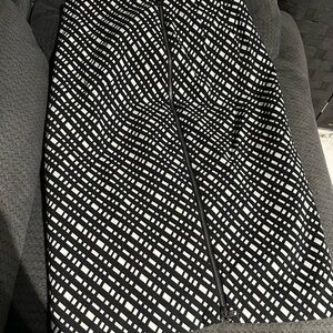 Express Monochrome Geometric Pencil Skirt